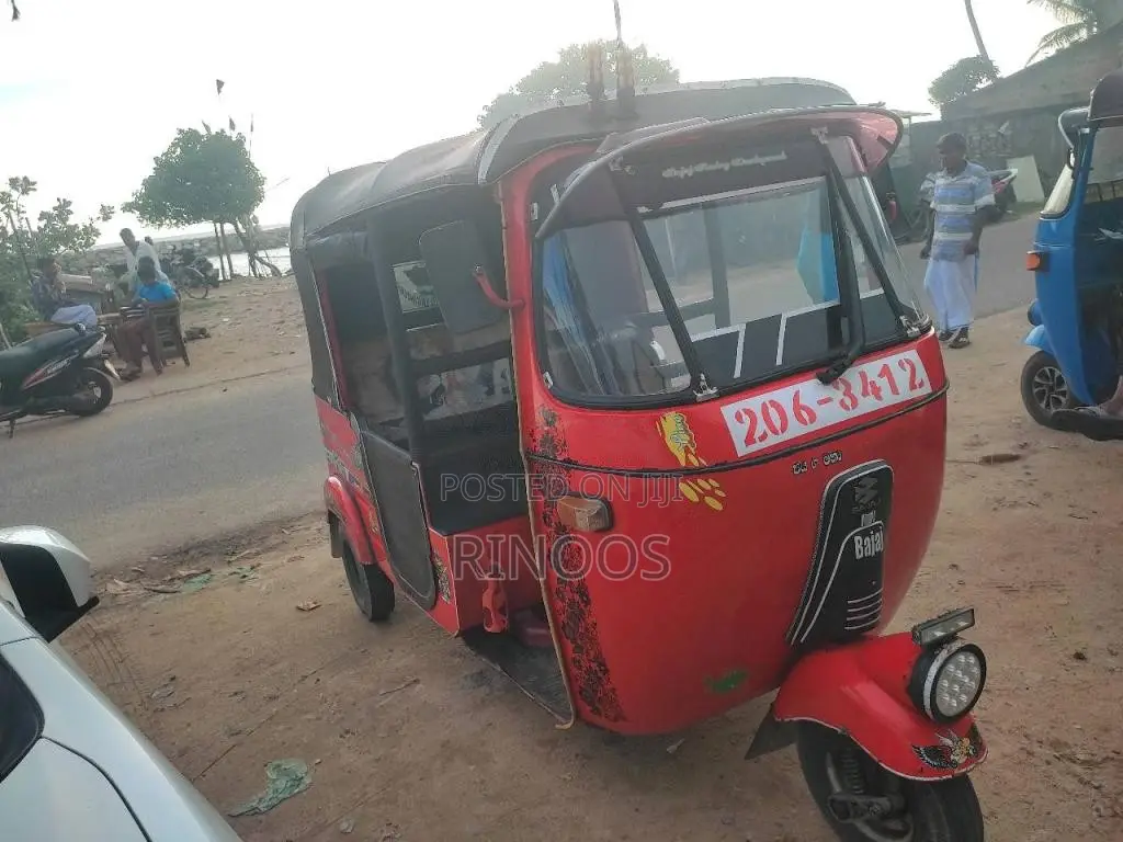 Bajaj Re 2001 Three Wheel (Used)