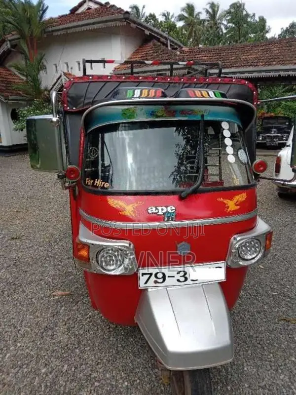 Piaggio Ape 2000 Three Wheel (Used)