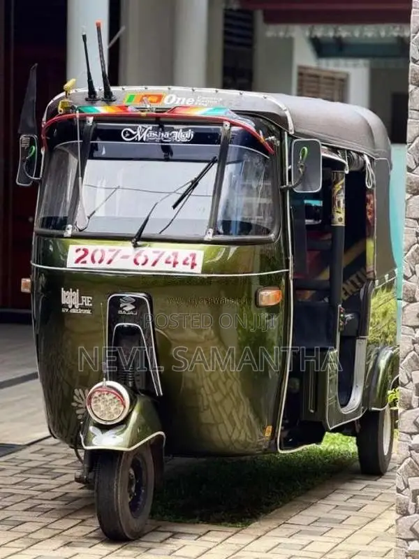 Bajaj 2 Stroke 2000 Three Wheel (Used)
