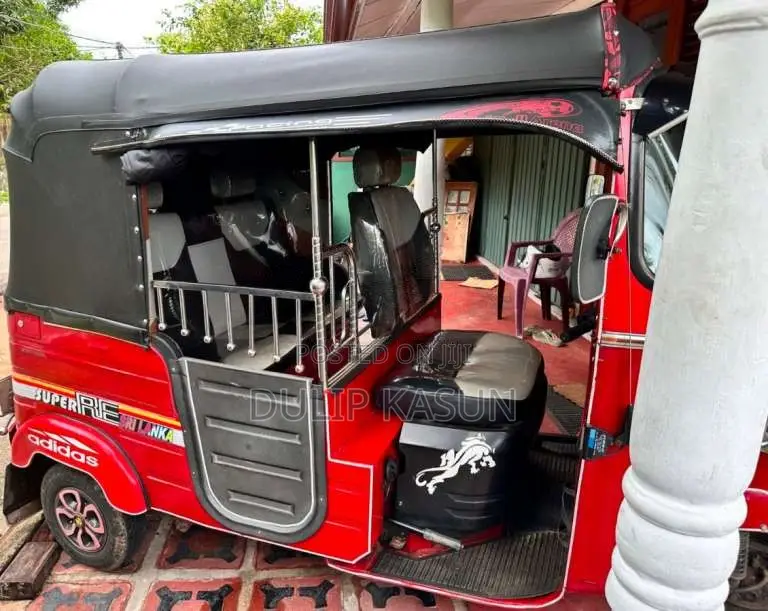 Bajaj RE 2015 Three Wheel (Used)