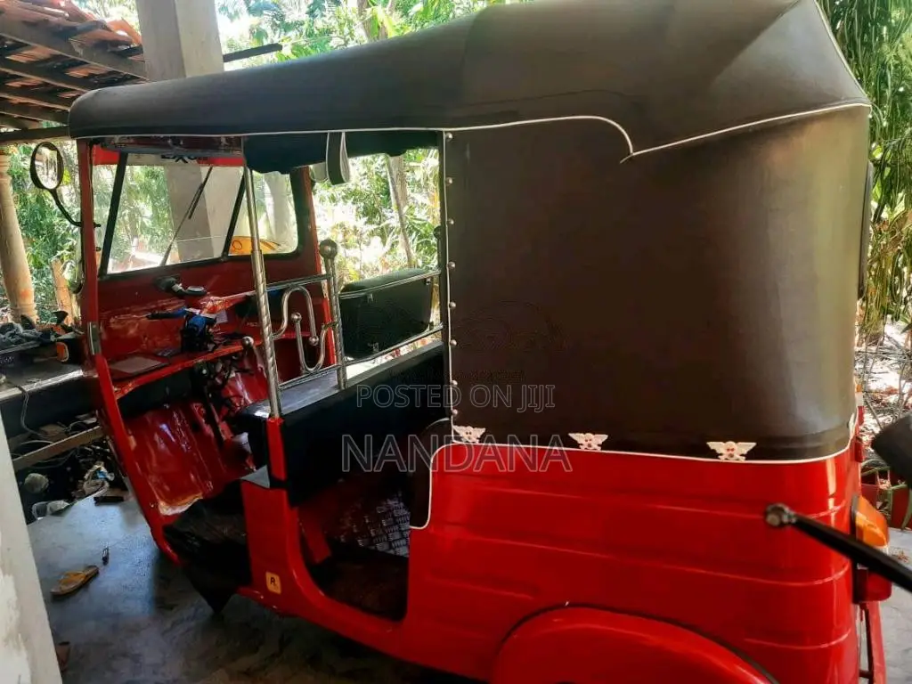 Bajaj 2 Stroke 2005 Three Wheel (Used)