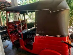 Bajaj 2 Stroke 2005 Three Wheel (Used)