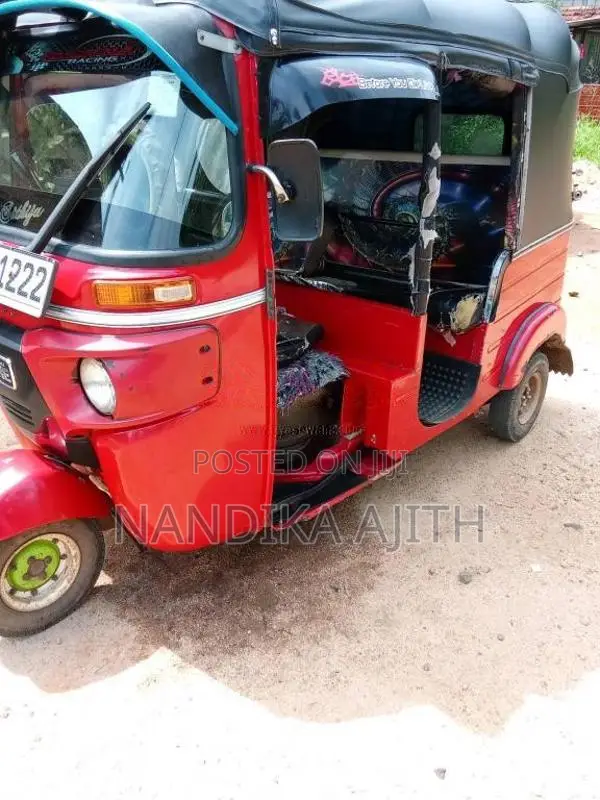 Bajaj RE 2014 Three Wheel (Used)