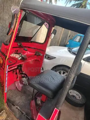 Bajaj Re 2001 Three Wheel (Used)