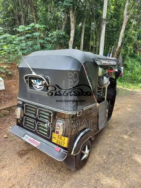 Bajaj RE 2013 Three Wheel (Used)