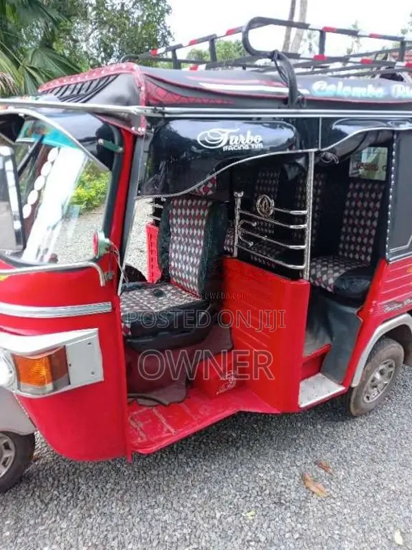 Piaggio Ape 2000 Three Wheel (Used)