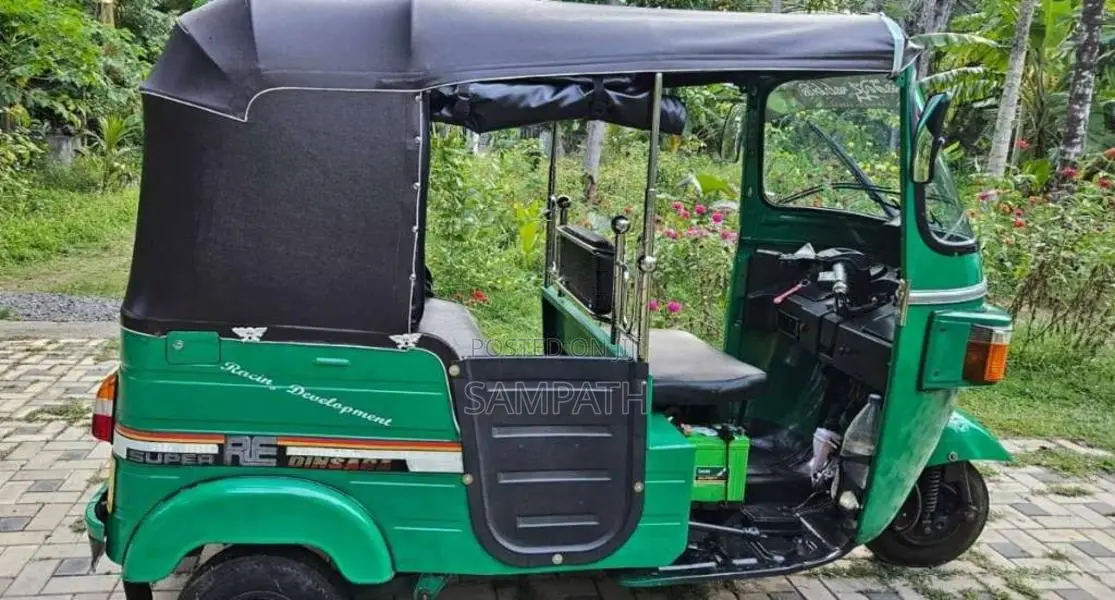 Bajaj RE 2013 Three Wheel (Used)