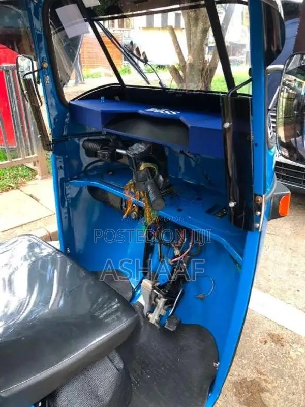 Bajaj RE 2009 Three Wheel (Used)