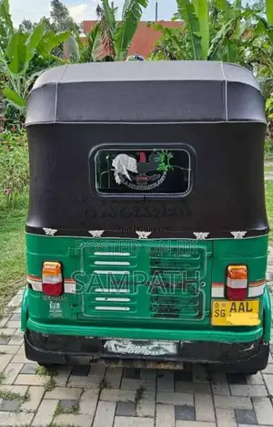 Bajaj RE 2013 Three Wheel (Used)