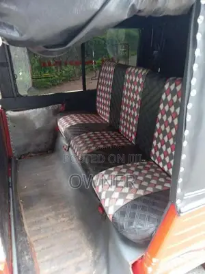 Piaggio Ape 2000 Three Wheel (Used)