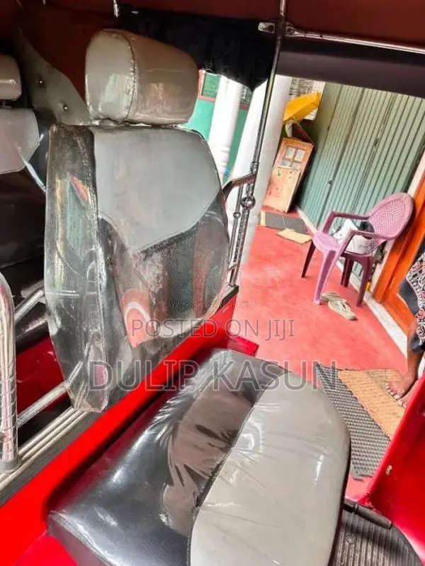 Bajaj RE 2015 Three Wheel (Used)