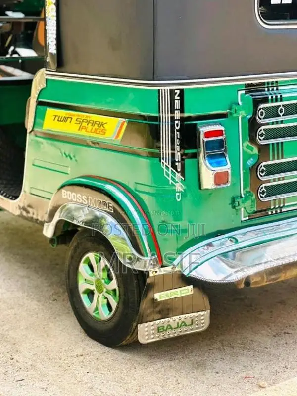 Bajaj RE 2015 Three Wheel (Used)