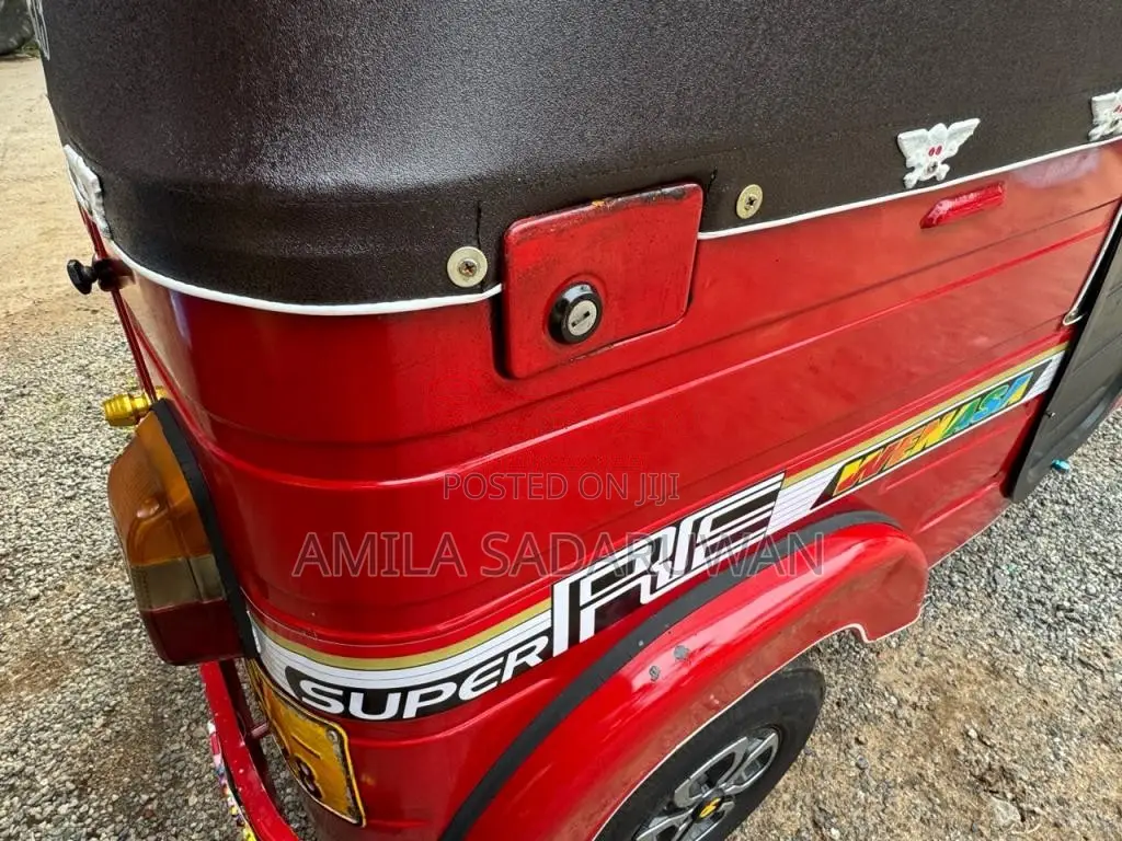 Bajaj RE 2013 Three Wheel (Used)