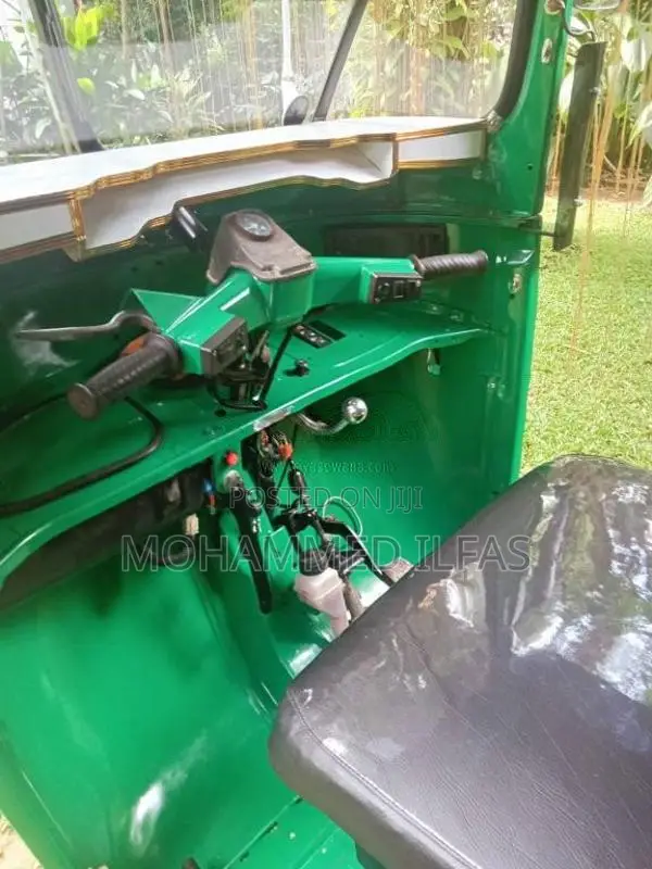 Bajaj RE 2008 Three Wheel (Used)