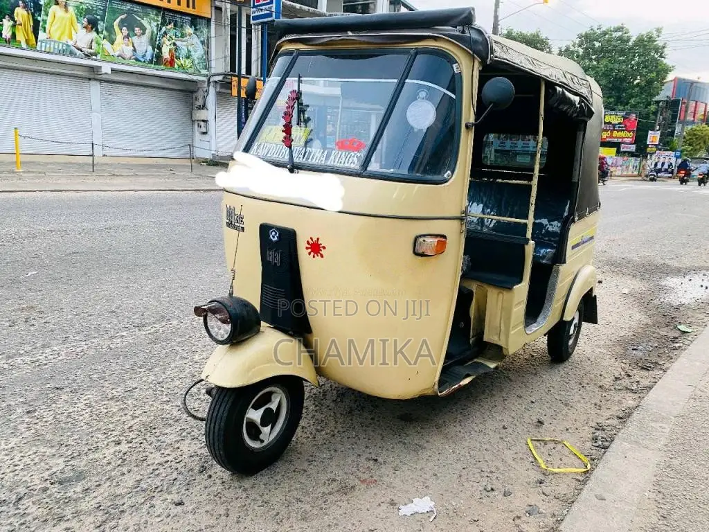 Bajaj RE 2 Stroke 1999 Three Wheel (Used)