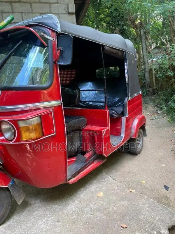 Bajaj RE 2011 Three Wheel (Used)