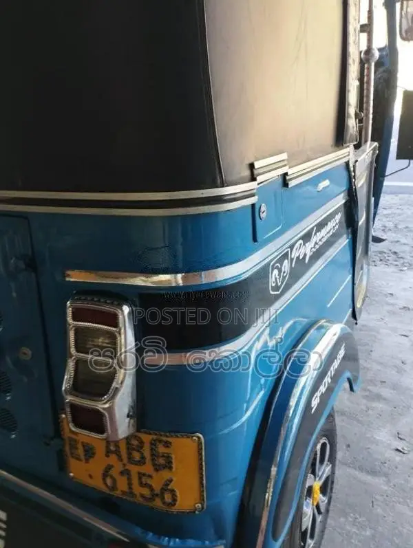 Bajaj RE 2016 Three Wheel (Used)