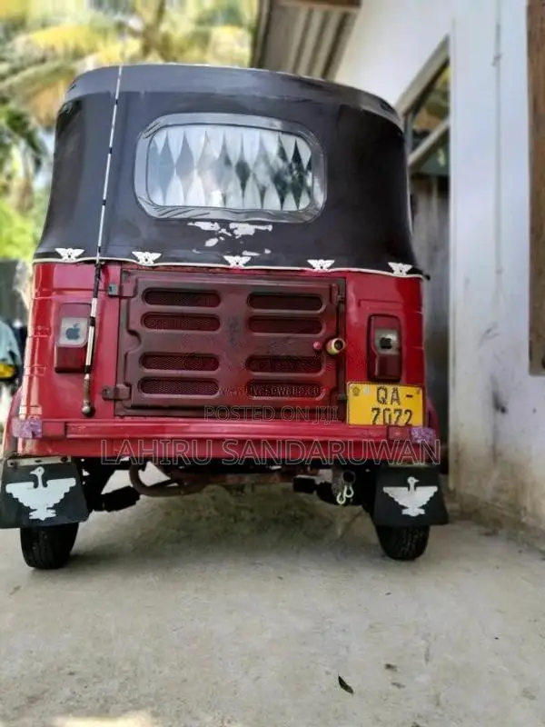 Bajaj 2 Stroke 2005 Three Wheel (Used)
