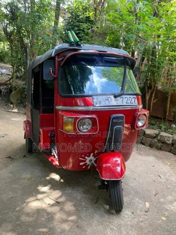Bajaj RE 2011 Three Wheel (Used)