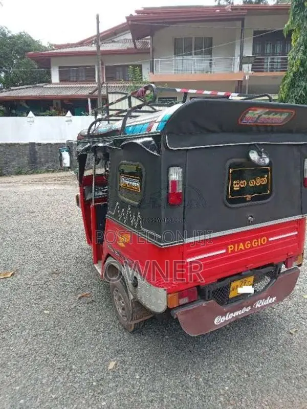 Piaggio Ape 2000 Three Wheel (Used)