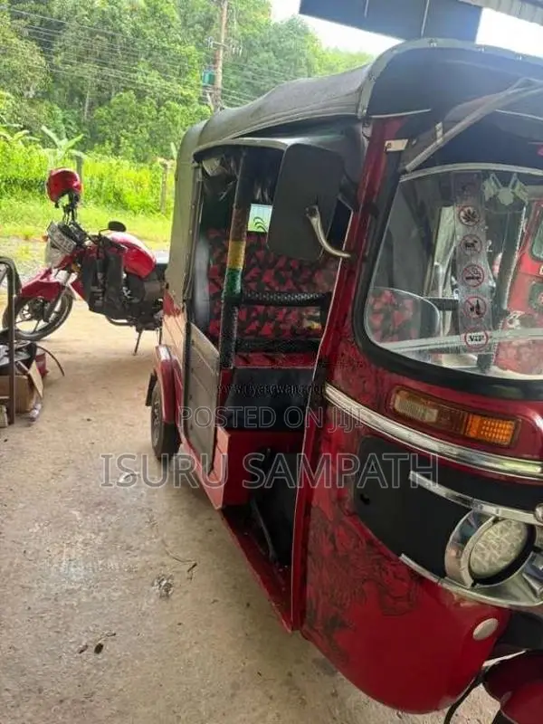 Bajaj RE 4 Stroke 2014 Three Wheel (Used)