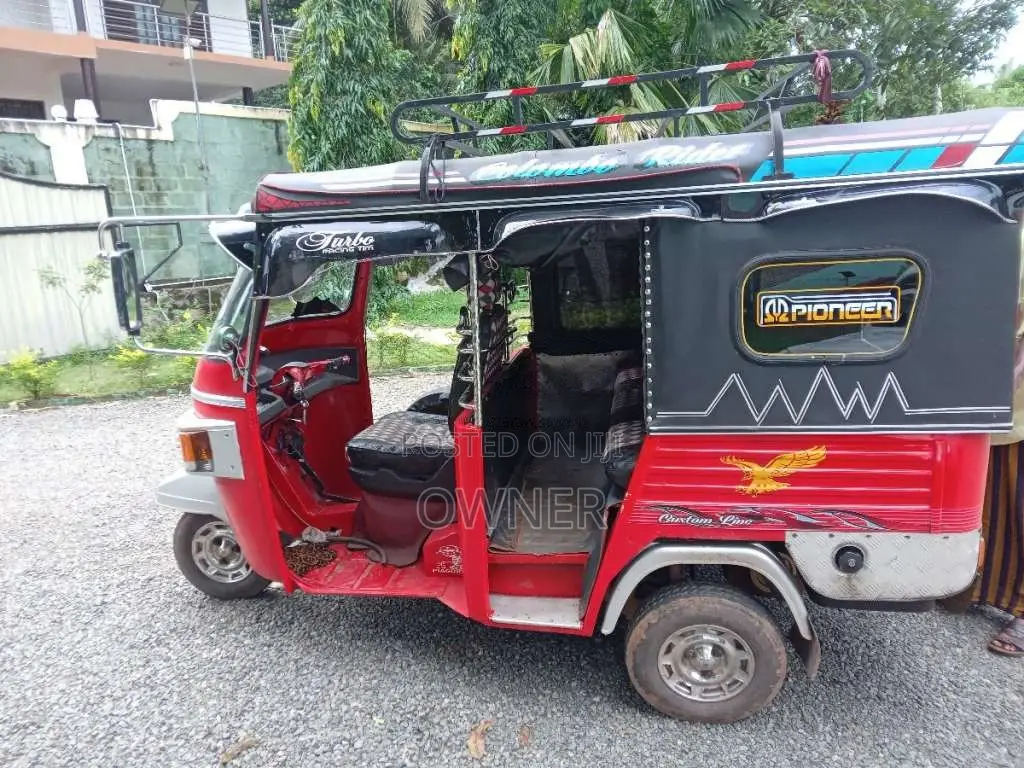 Piaggio Ape 2000 Three Wheel (Used)