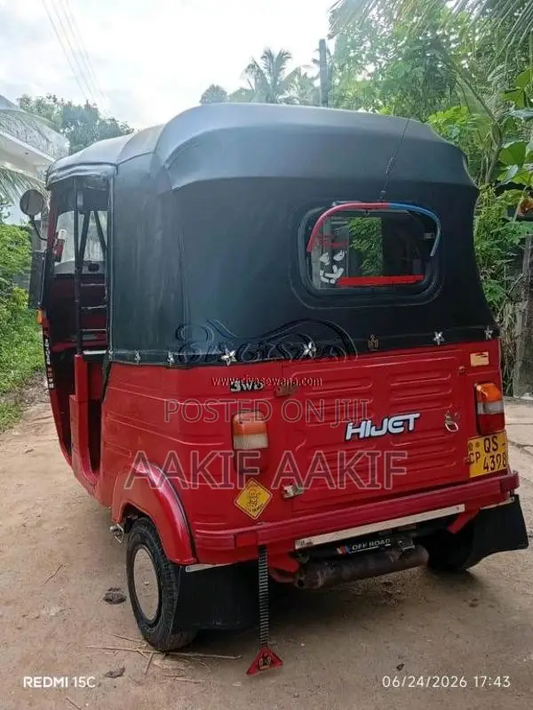 Bajaj RE 2009 Three Wheel (Used)