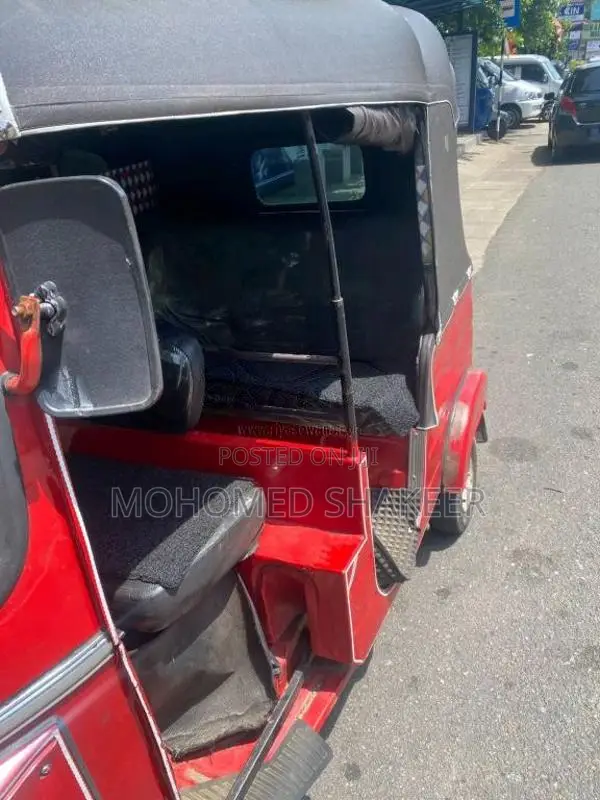 Bajaj RE 2011 Three Wheel (Used)