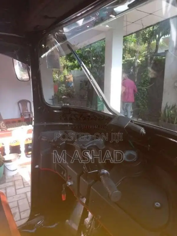 Bajaj Re 2011 Three Wheel Unregistered (Recondition)