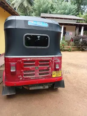 Bajaj RE 2016 Three Wheel (Used)