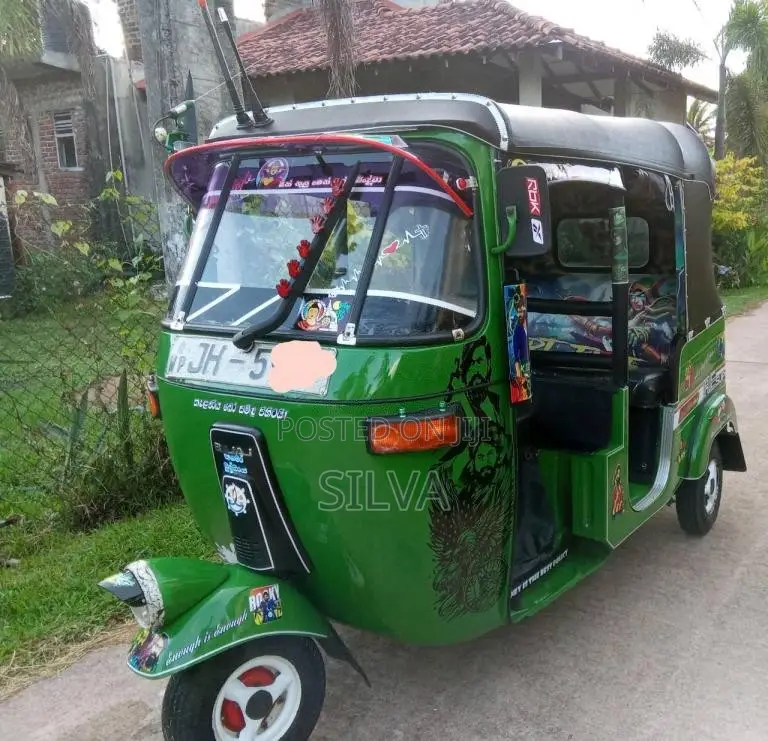 Bajaj 2 stroke 2004 Three Wheel (Used)