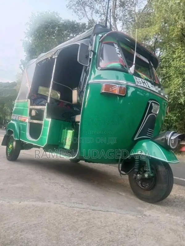 Bajaj RE 2 Stroke 2003 Three Wheel (Used)