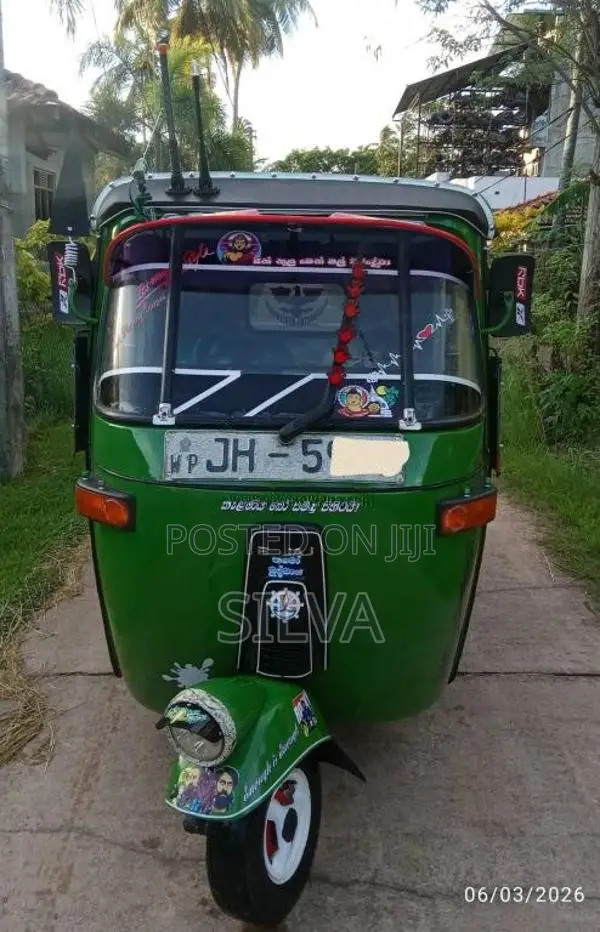 Bajaj 2 stroke 2004 Three Wheel (Used)