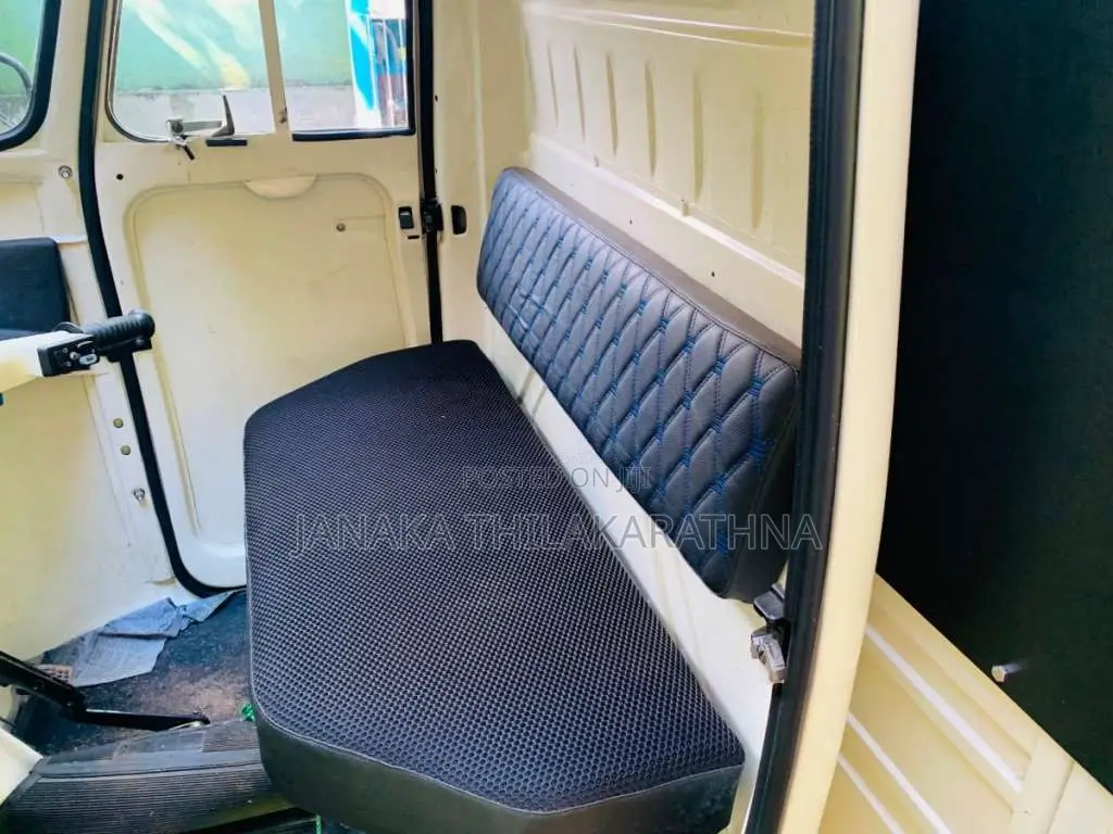 Piaggio Ape 2003 Three Wheel (Used)