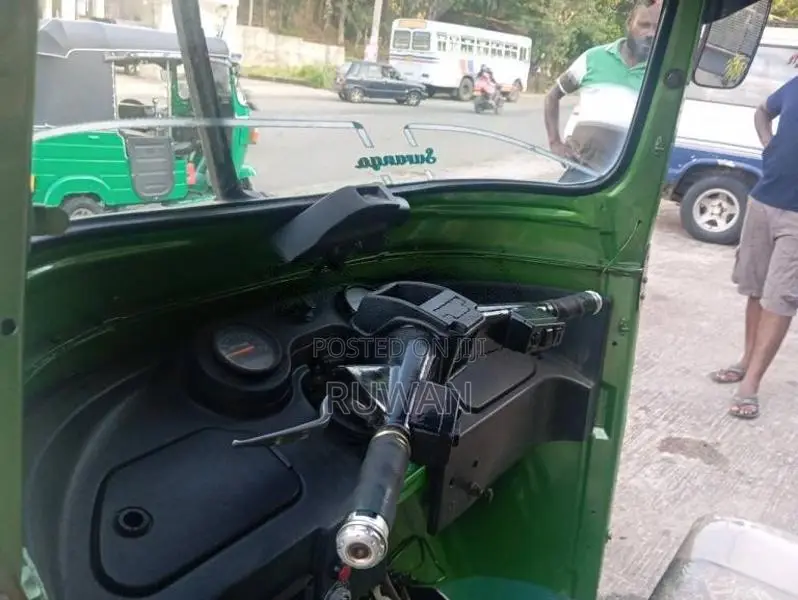 Bajaj RE 205 2012 Three Wheel (Used)