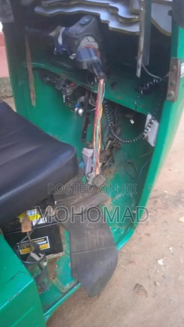 Bajaj RE 2007 Three Wheel (Used)