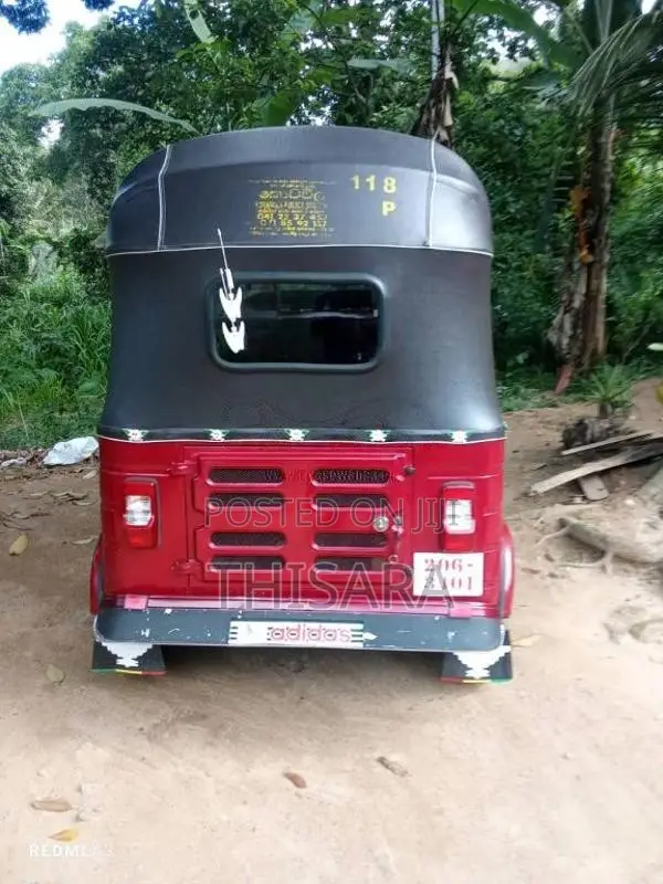 Bajaj RE 1999 Three Wheel (Used)