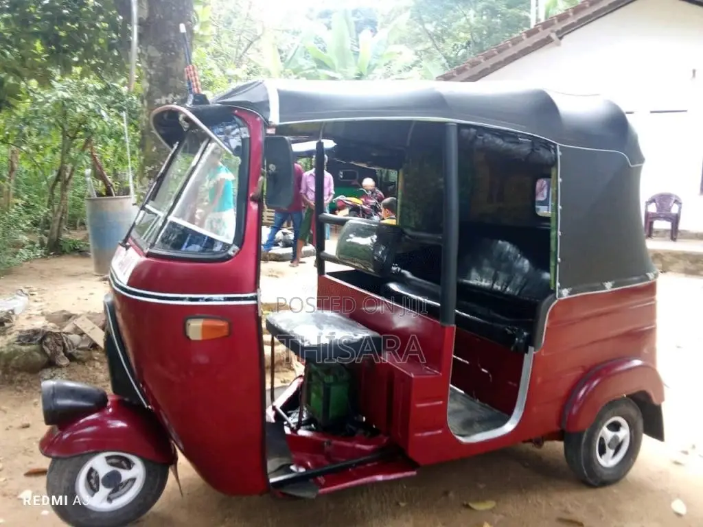 Bajaj RE 1999 Three Wheel (Used)