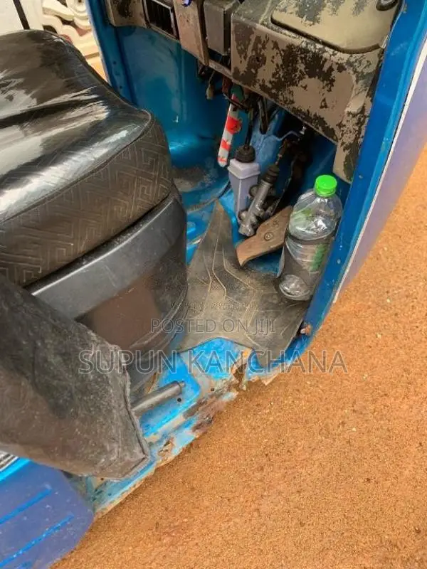 Bajaj RE 2015 Three Wheel (Used)