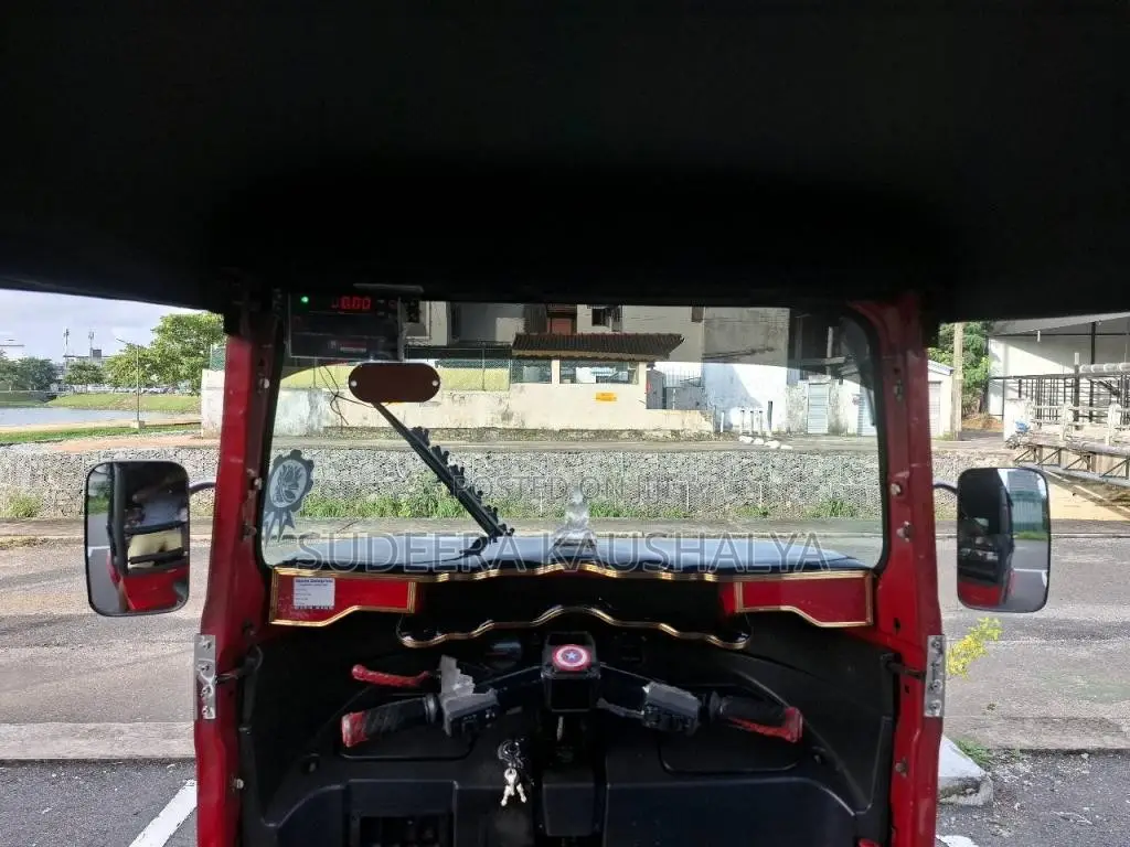 Bajaj 4 Stroke 2020 Three Wheel (Used)