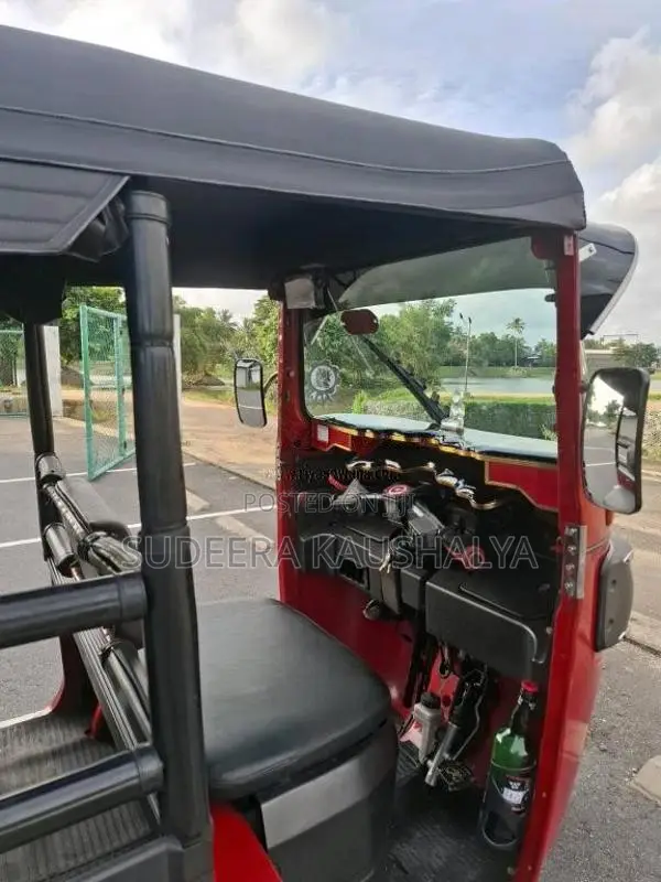 Bajaj 4 Stroke 2020 Three Wheel (Used)