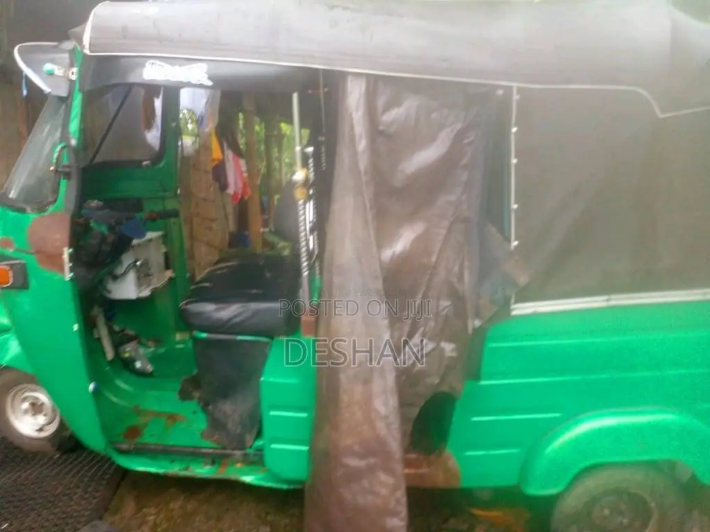 Bajaj RE 2008 Three Wheel (Used)