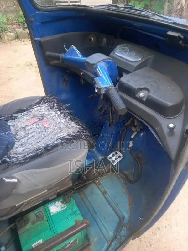 Piaggio Ape 2011 Three Wheel (Used)