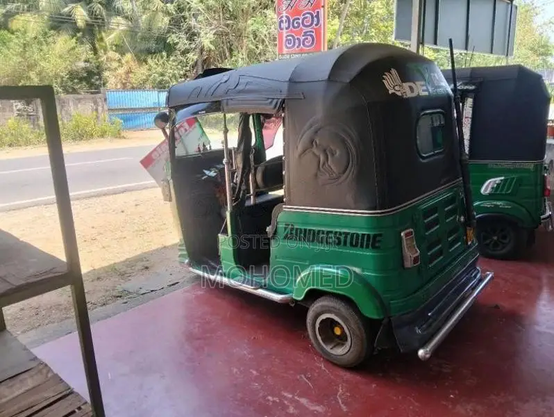 Bajaj RE 2015 Three Wheel (Used)