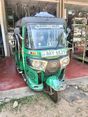 Bajaj RE 2015 Three Wheel (Used)
