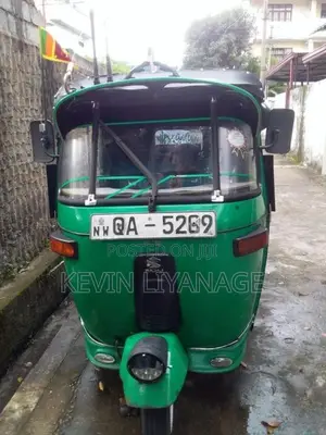 Bajaj RE 2005 Three Wheel (Used)