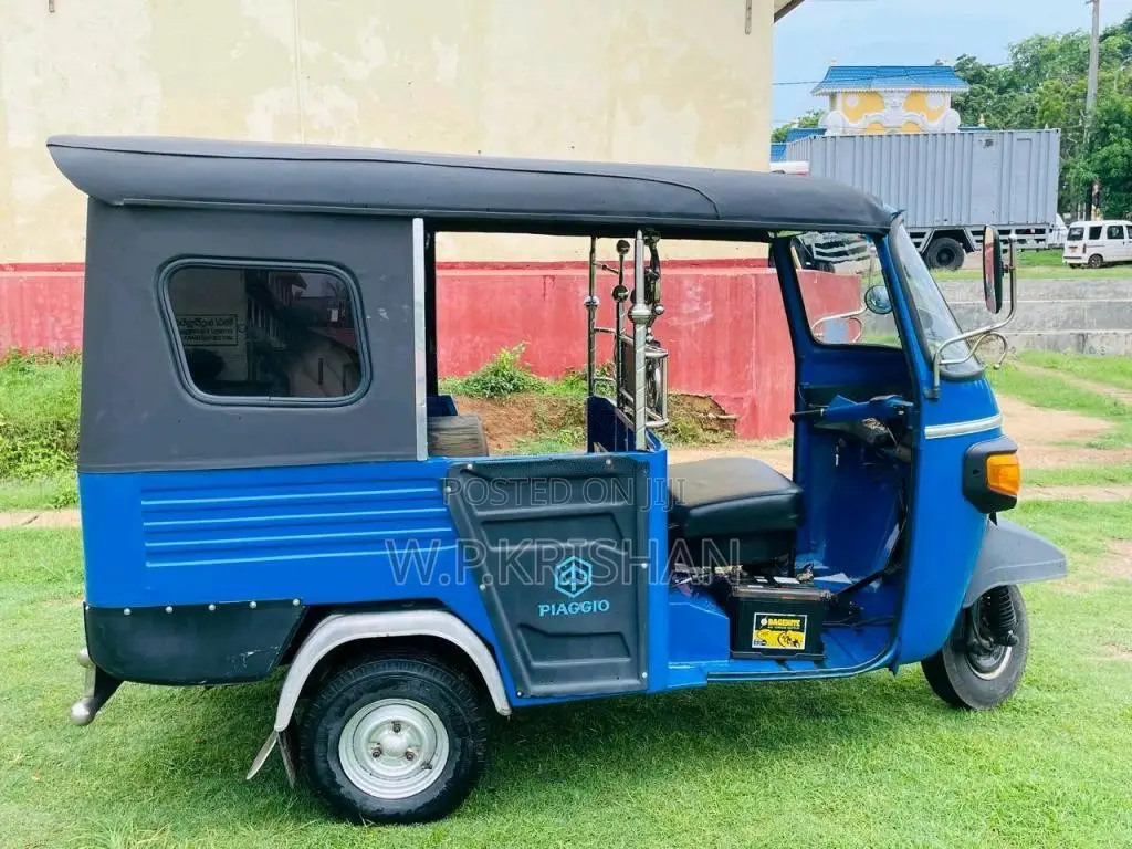 Piaggio APE 2010 Three Wheel (Used)