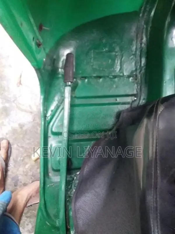 Bajaj RE 2005 Three Wheel (Used)