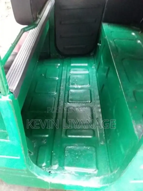 Bajaj RE 2005 Three Wheel (Used)