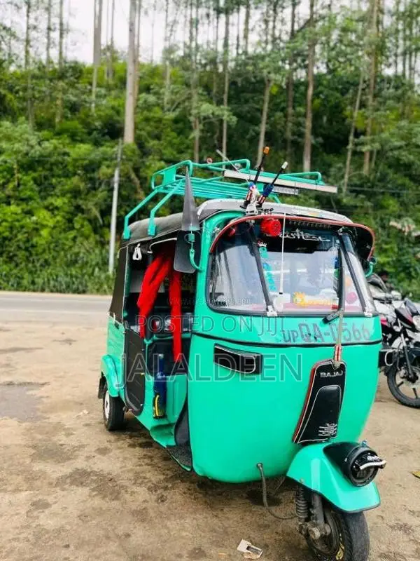 Bajaj RE 2005 Three Wheel (Used)